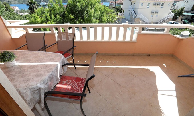 Poljica Apartamento | Apartamentos Ivanka (54121-A2) - Poljica