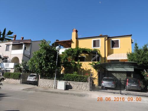 Cove Murtar Apartamento | Apartments Ivanka