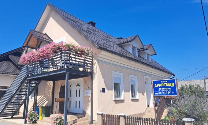 Brinje Apartamento | Apartments Jezerane
