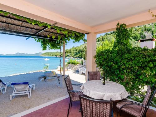 Krucica Apartamento | Apartments Kola's Mill - Comfort One Bedroom Apartment with Terrace and Sea View A1