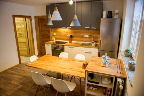 Cerkno Apartamento | Apartments Laznica