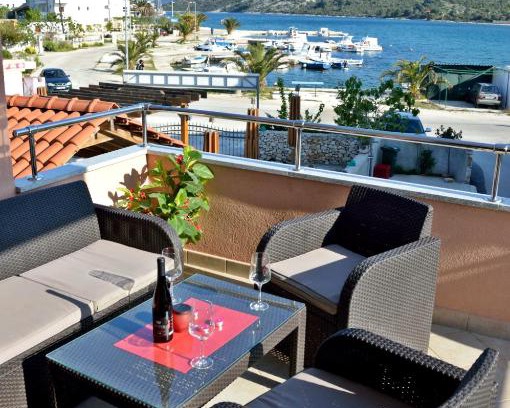 Vinisce Apartamento | Apartments Maris