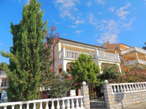 Milcetici Apartamento | Apartments Martin