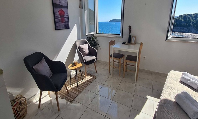 Stikovica Apartamento | Apartments Matea - Studio with Sea View (2 Adults) - (Štikovica)