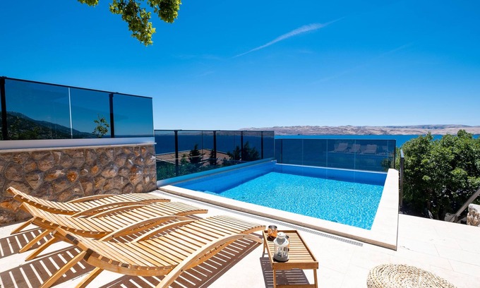Cesarica Apartamento | Apartmani Matea con piscina infinita