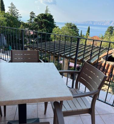 Novi Vinodolski Apartamento | Apartments Mauro