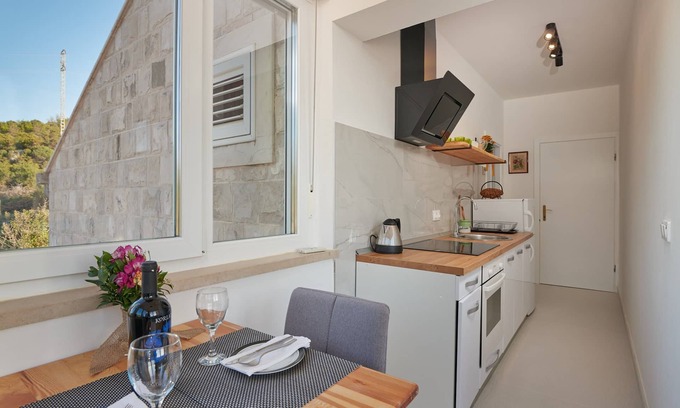 Zvekovica Apartamento | Apartamentos Micika - Estudio con logia y vistas al mar (A3)