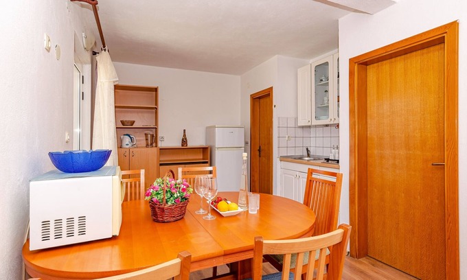 Putnikovic Apartamento | Apartments Oliver (52861-A3) - Putnikovic