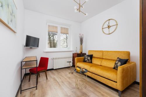 Nowa Huta Apartamento | Apartments Osiedle Szkolne Cracow by Noclegi Renters