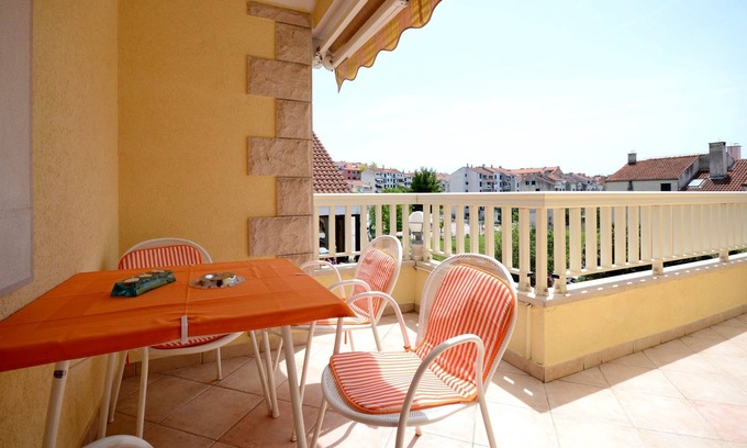 Istok Apartamento | Apartamentos Pero (36191-A1) - Makarska