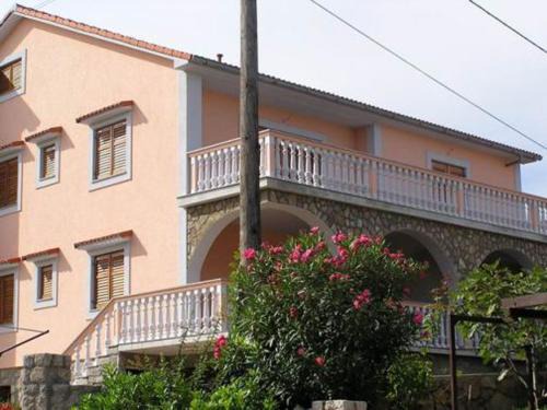 Silo Apartamento | Apartments Petrovic