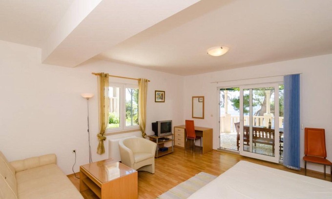 Orebic Apartamento | Apartments Plavac Mali- Comfort One Bedroom Apartment with Terrace and Sea View