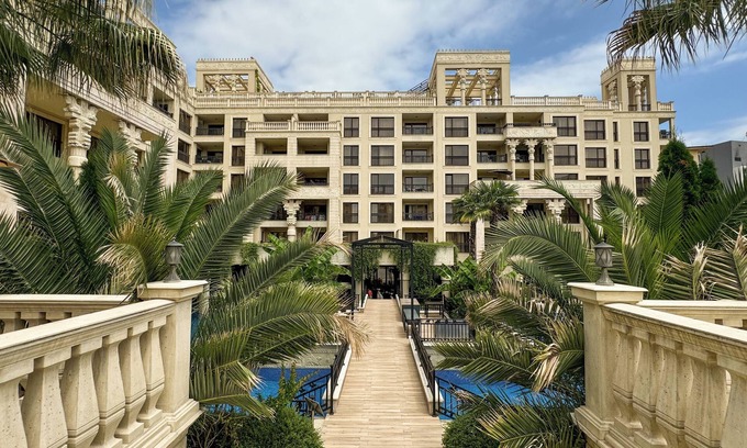 Golden Sands Apartamento | Apartamentos con vistas a la piscina en Golden Sands