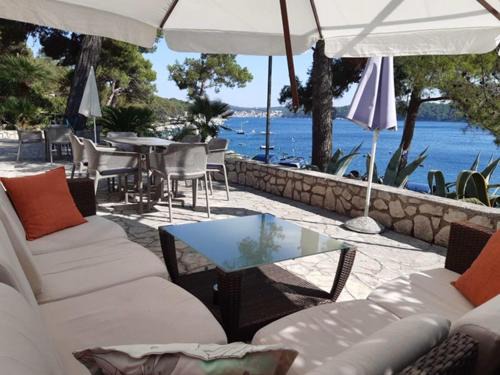 Cove Murtar Apartamento | Apartments & Rooms Bianca