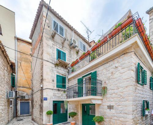 Old Town Casa | Apartments & Rooms Dujam