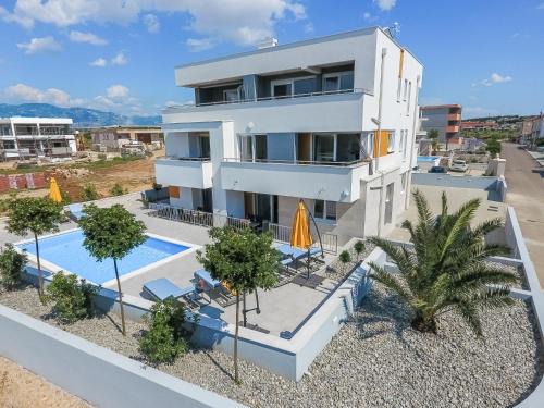 Zrce Apartamento | Apartments & Rooms Villa Casia