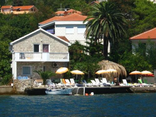 Kumbor Apartamento | Apartments Roza
