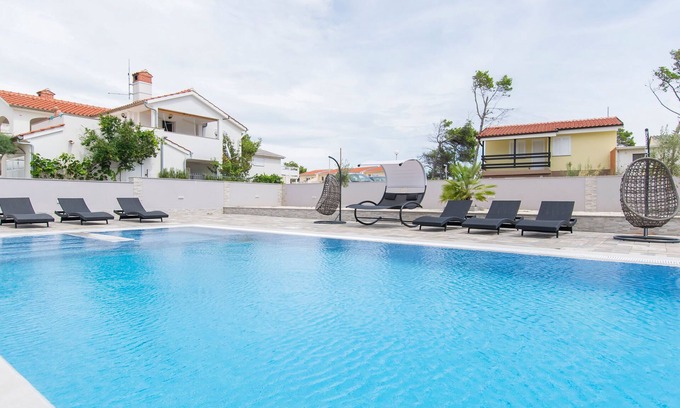 Vir Apartamento | Apartments Sana