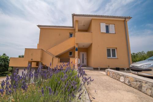 Kornic Apartamento | Apartments Sanjin