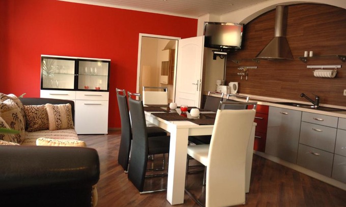 Striesen Apartamento | Apartments Stirl