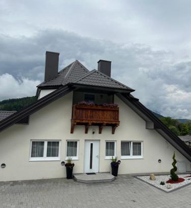 Sankt Michael in Obersteiermark Casa | Apartments und Zimmervermietung