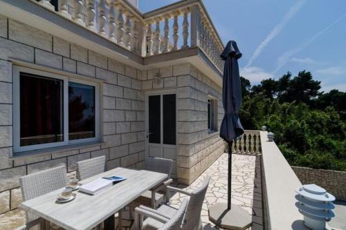 Orebic Apartamento | Apartments Villa Dinga -Borak - Comfort Two Bedroom Apartment with Balcony No 6
