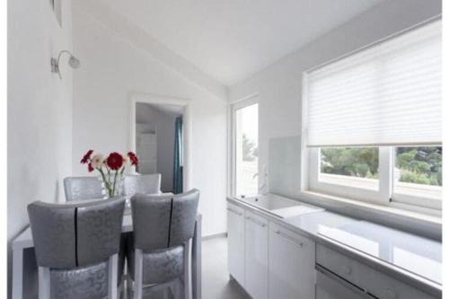 Orebic Apartamento | Apartments Villa Dinga - Borak - Two Bedroom Apartment with Balcony and Sea View Silver