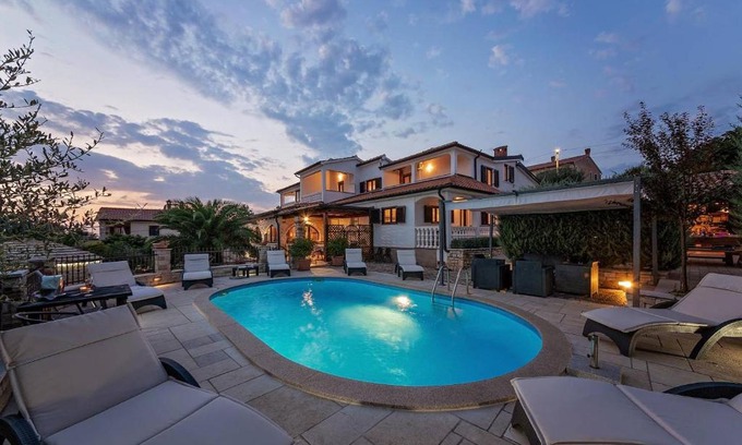 Brnobici Casa | Apartments Villa Erić