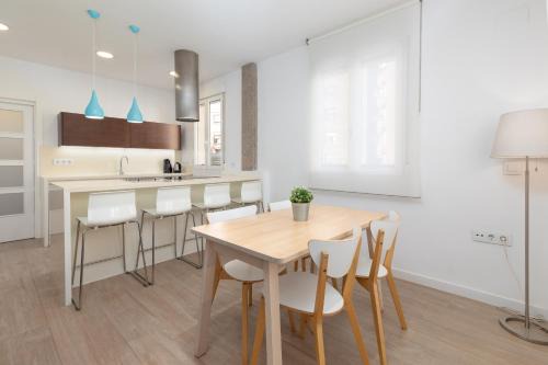 Montolivet Apartamento | ApartUP Valencia Opera