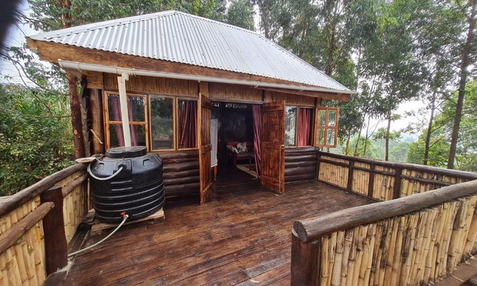 Fort Portal Casa | Apiary Farmstead