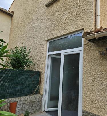 Beziers Apartamento | Aponinevi