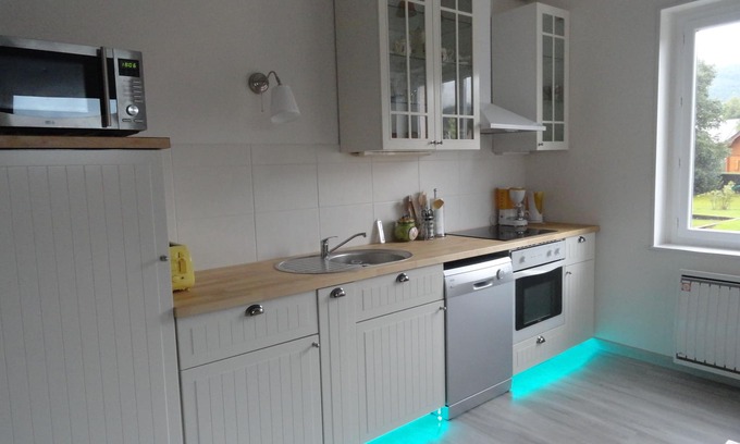 Xonrupt-Longemer Apartamento | App 2 canales 65M2 renovado, tranquilo, gran volumen, centro del pueblo 4/6 pers 2wc