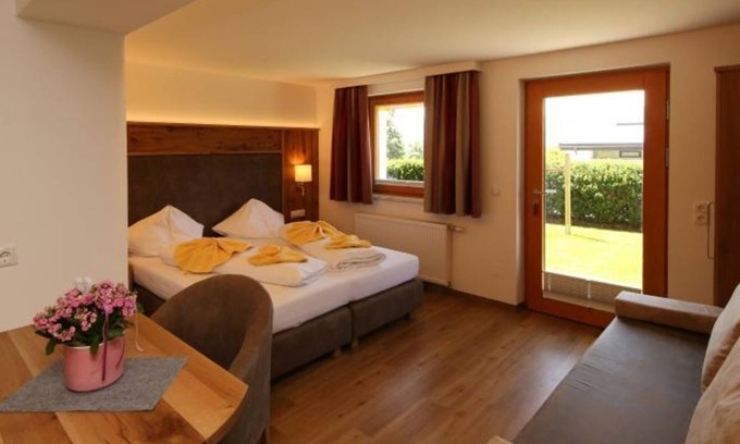 Schildlehen Apartamento | App. 8 - Wohn-/schlafraum, Dusche, WC - Hotel Appartement Hochkönig