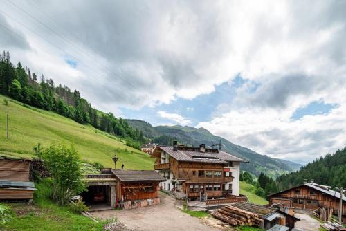 Livinallongo del Col di Lana Apartamento | Appartamento La Mirandola Blu