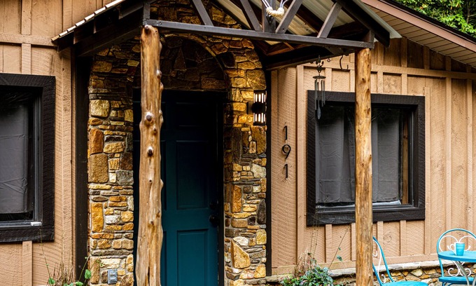 Franklin Casa | Appalachian hideaway