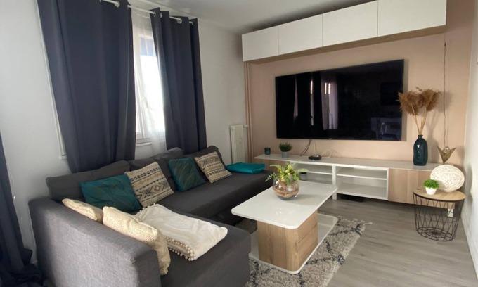 Poissy Apartamento | Apparemment Centre-ville / Gare / PSA