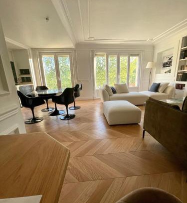 Les Halles - Valliere Apartamento | Apparemment luxueux niché dans les arbres