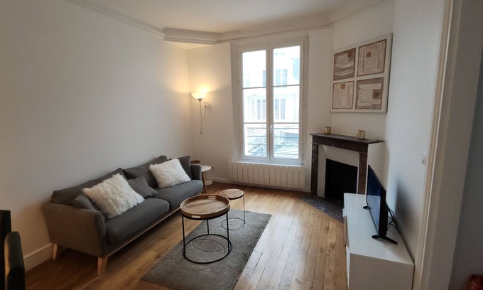 La Garenne-Colombes Apartamento | Apparently cosy 2-room apartment, central location