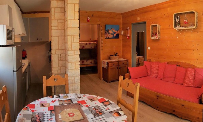 Saint-Sorlin-d'Arves Apartamento | Appart cosy 5pers, terrasse, parking, wifi, proche télésiège - FR-1-417-129