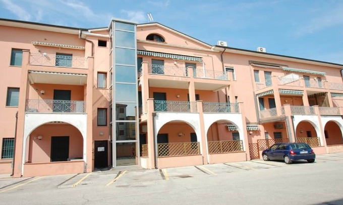 Lido di Pomposa Apartamento | Appart. mar, Lido Pomposa (Emilia Romagna) con una gran piscina y terraza