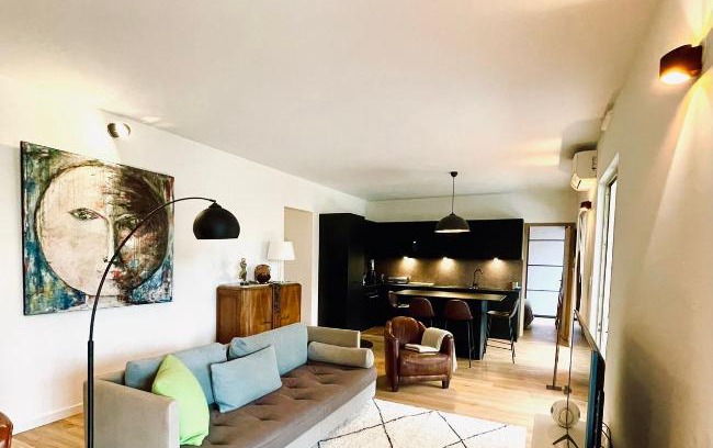 Cassis Apartamento | Appart standing avec vue grand balcon - parking - clim