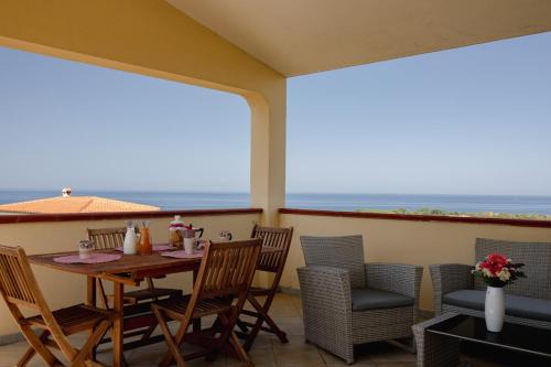 Tanaunella Casa | Appartamenti Costa - BUDONI SWEET HOME