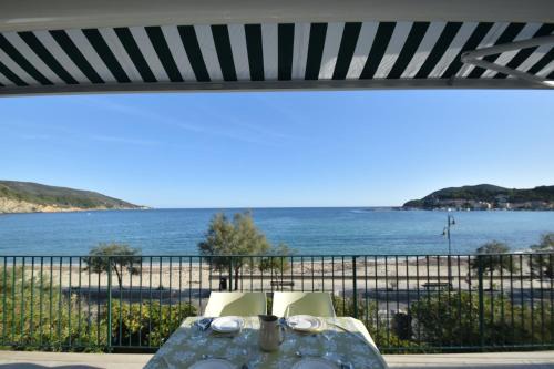 Marina di Campo Apartamento | Appartamenti Montecristo - Fronte mare in posizione unica