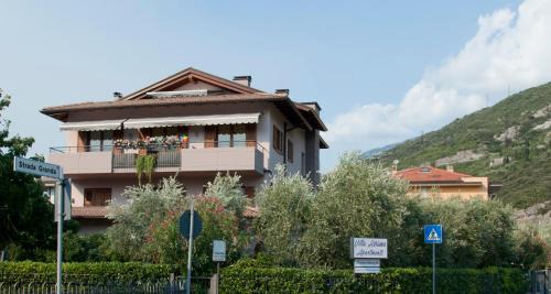 Torbole sul Garda Apartamento | Appartamenti Villa Adriana
