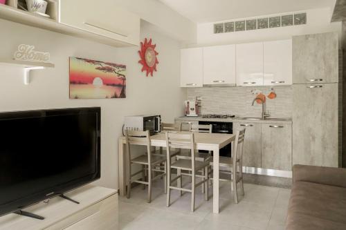 Agropoli Apartamento | Appartamento 4 posti letto, vicino al centro e al mare, con terrazza, aria condizionata, parcheggio privato e wifi