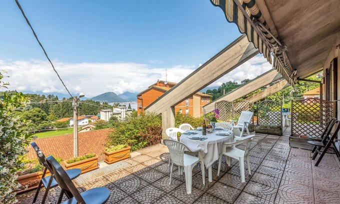 Laveno Casa | Appartamento Alessandra, Laveno Mombello, Italy