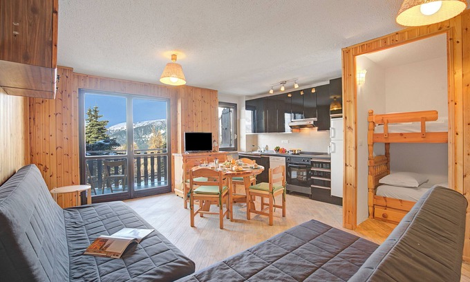Sauze d'Oulx Apartamento | Appartamento Bellevue Richardette, Sauze d'Oulx, Italy