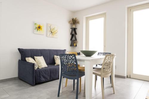 Luino Apartamento | Appartamento Clalia