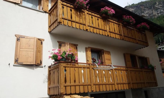 Isolaccia Apartamento | Appartamento Genziana