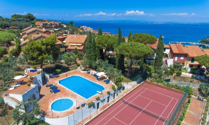Monte Argentario Apartamento | Appartamento in residence con piscine e tennis